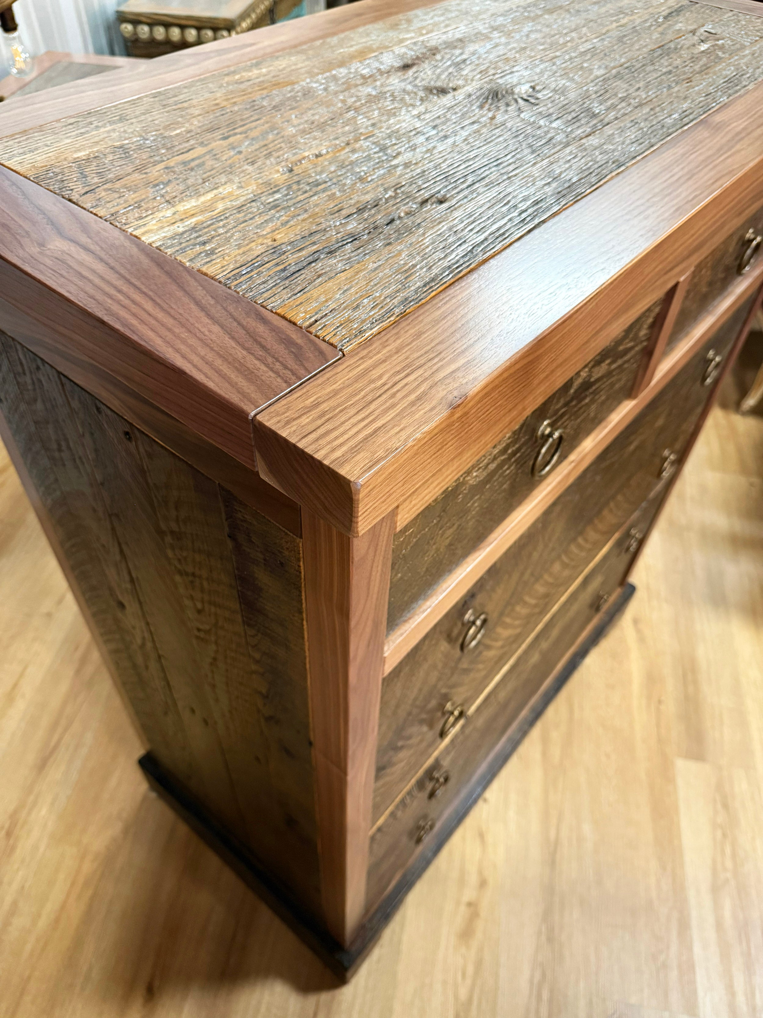 Austin 6 Drawer Chest