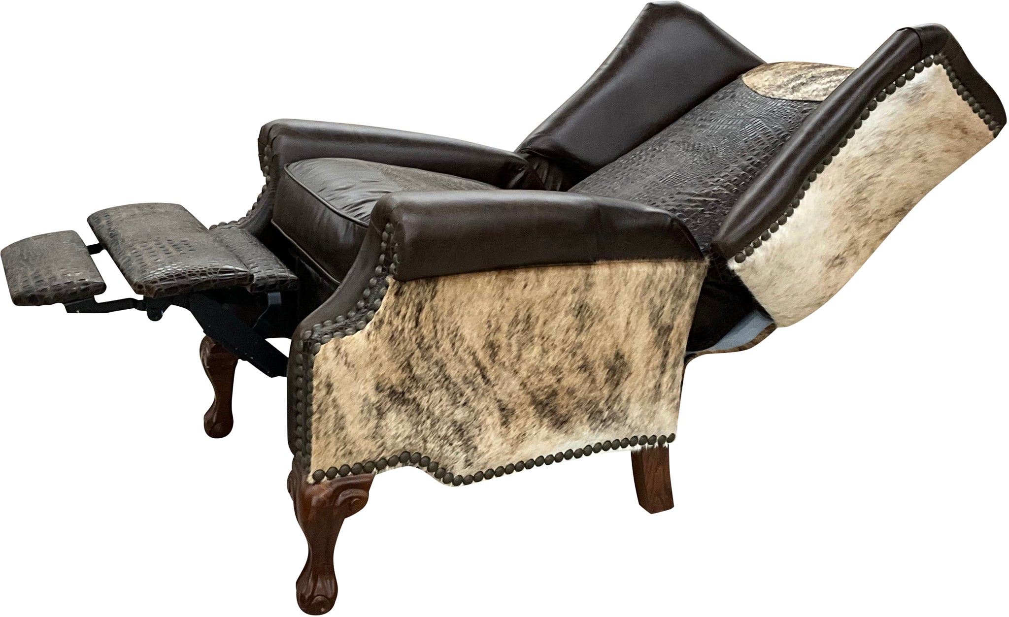 Vintage Gator Wingback Recliner