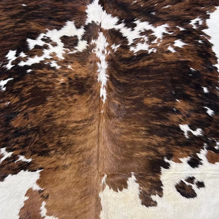 Tri-Color Cowhide Material swatch