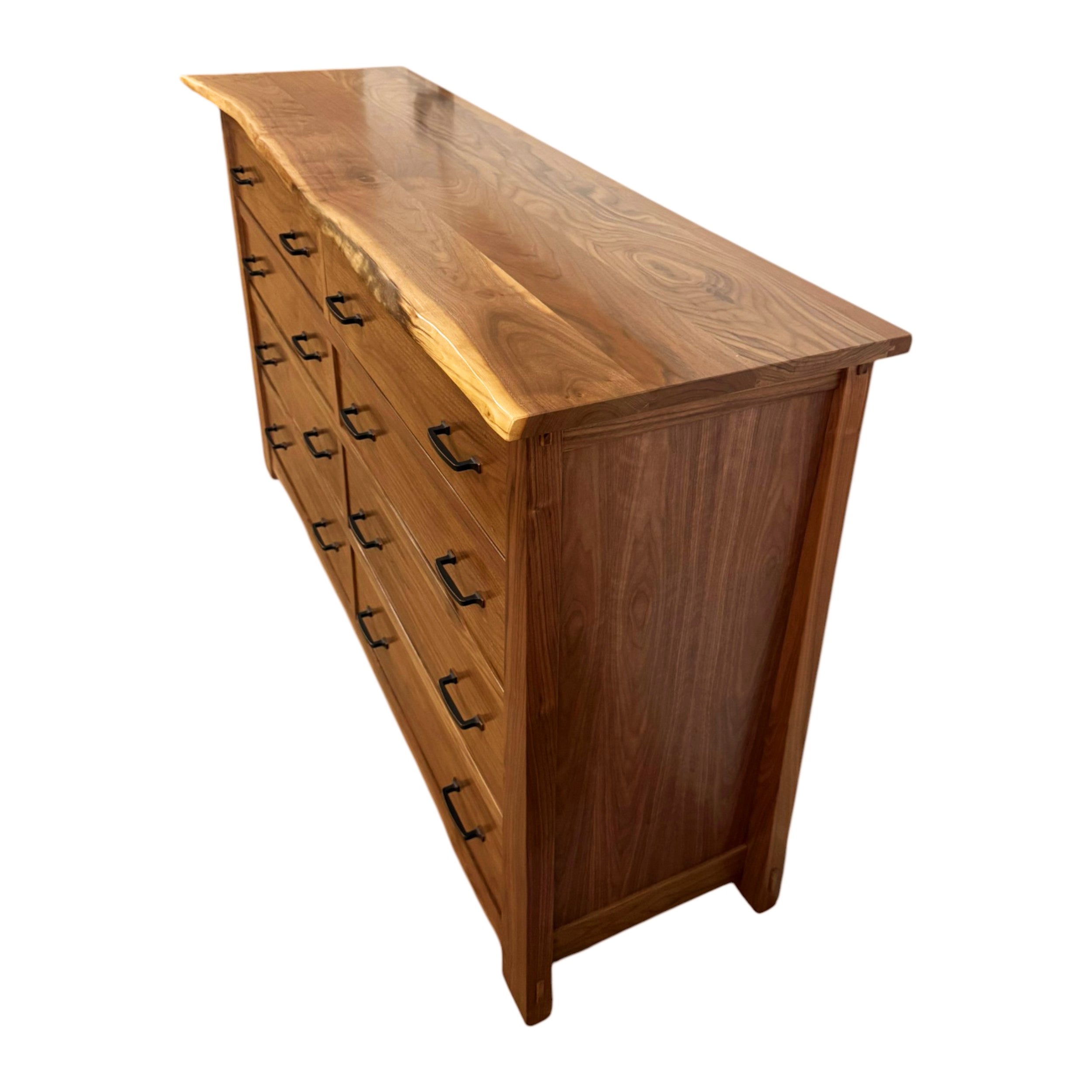 Frisco 8 Drawer Dresser