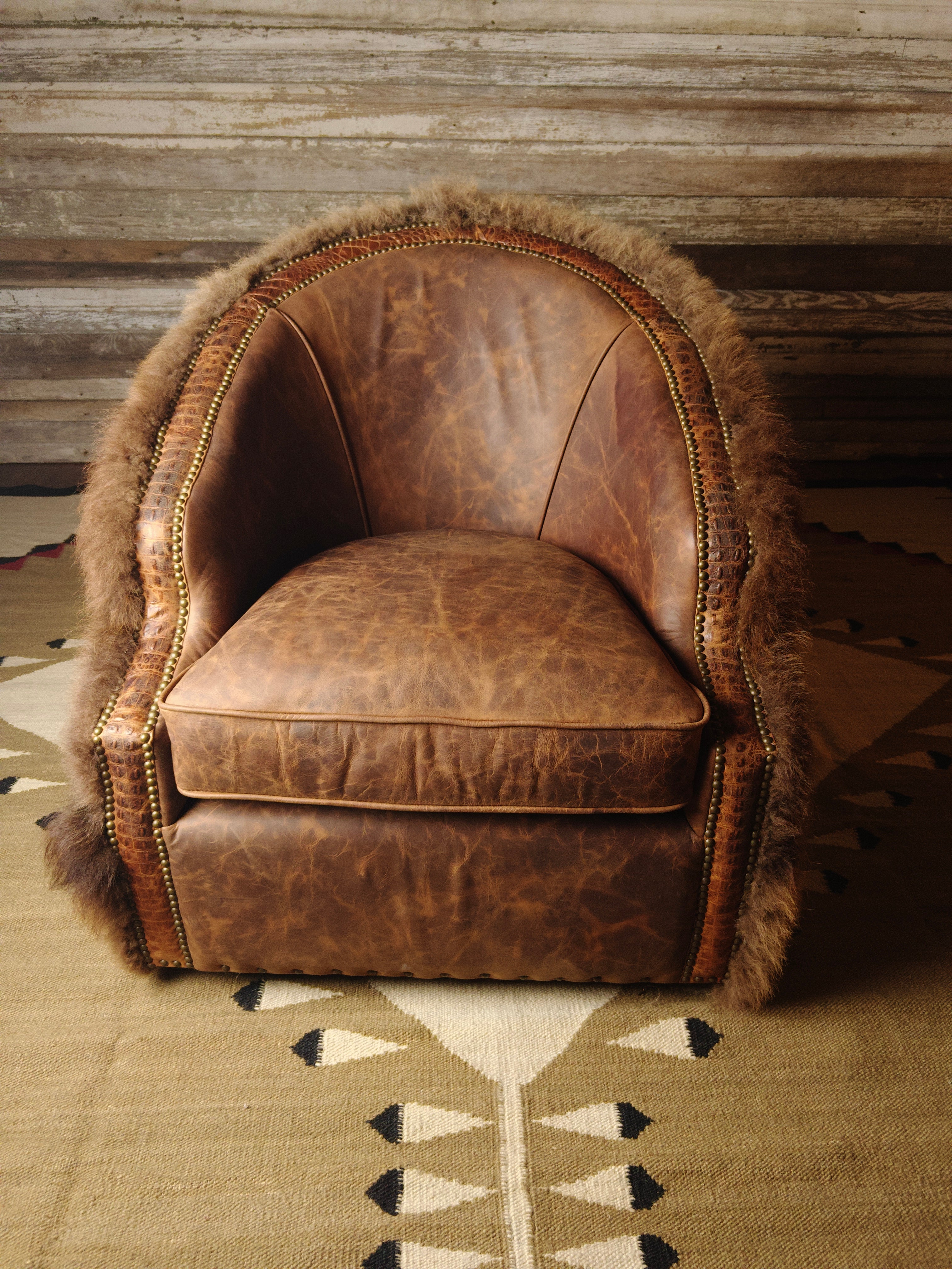 Yellowstone Buffalo Western Leather Swivel Chair