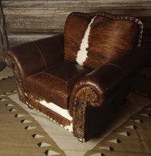 Load image into Gallery viewer, Maverick Western Leather Cowhide Club Chair