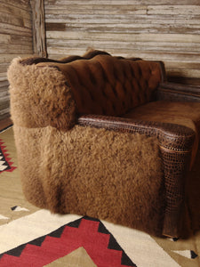 Yellowstone Curved Tufted Buffalo Western Leather Loveseat