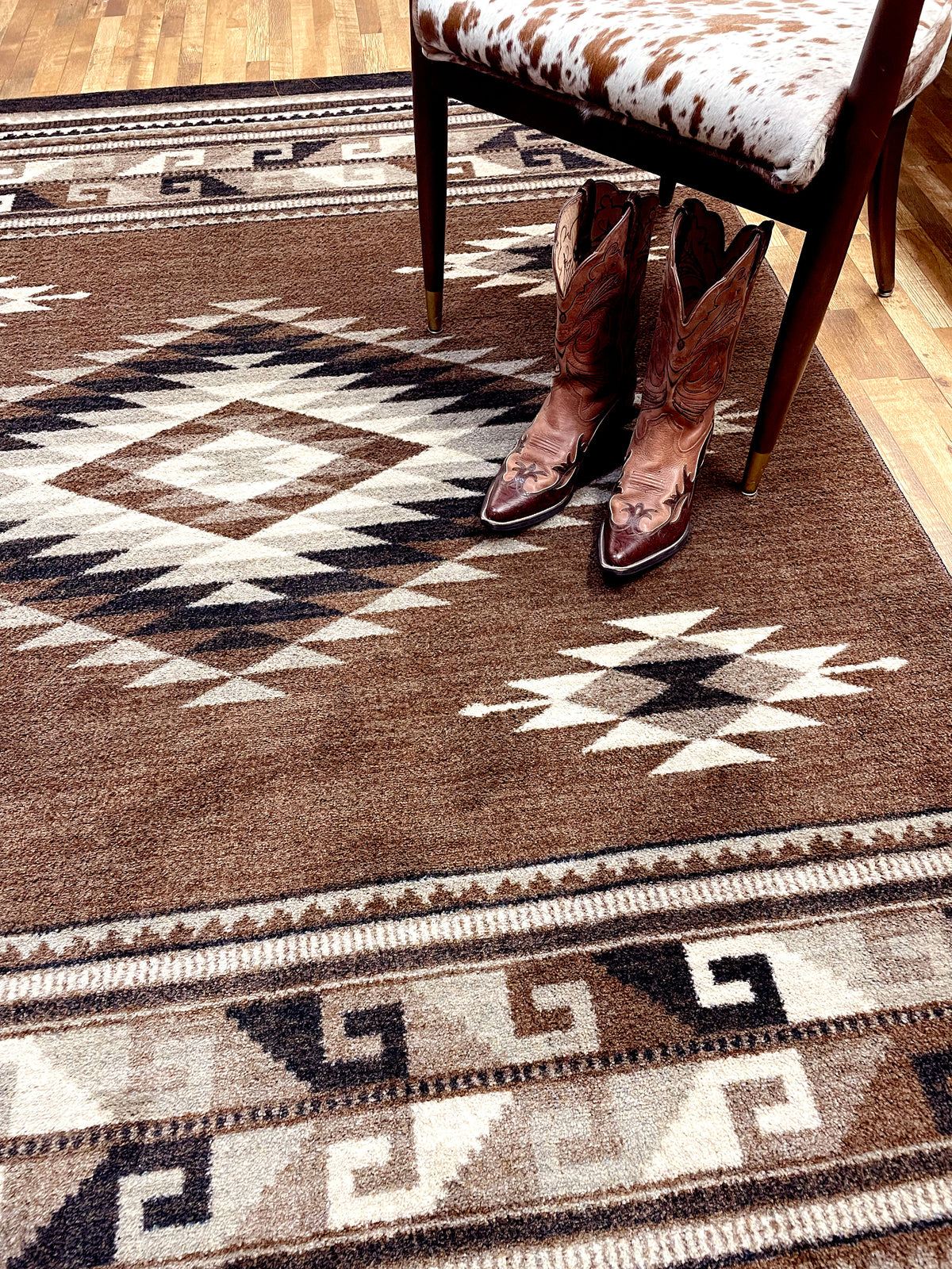 Image of an area rug, River Crossing - Brown