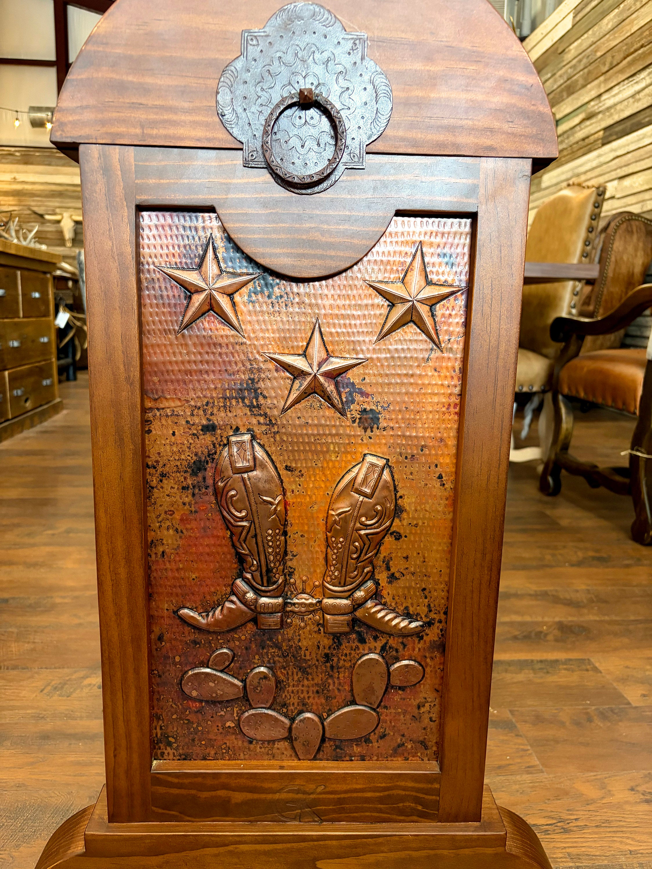 Saddle Stand 1