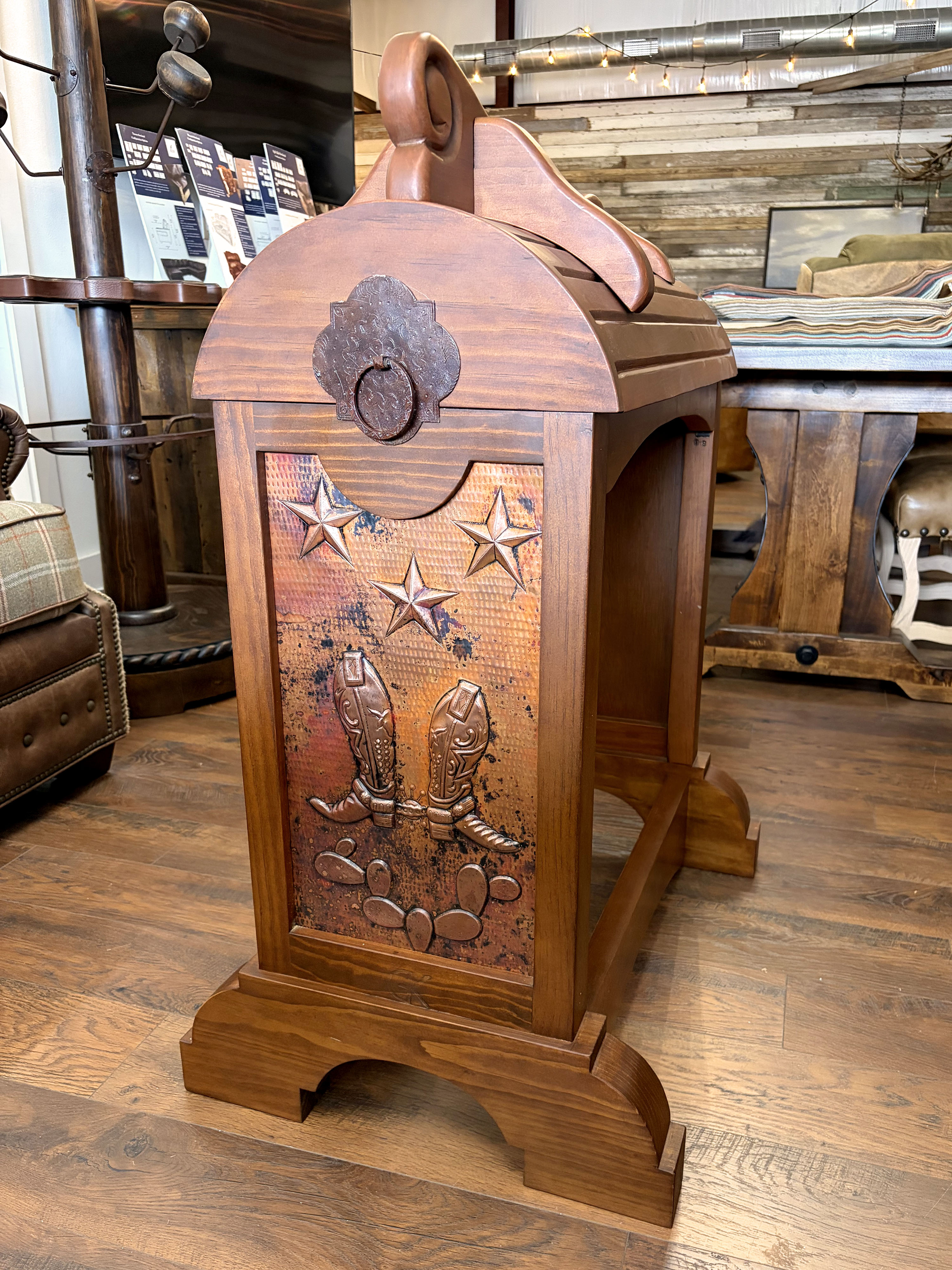 Saddle Stand 1