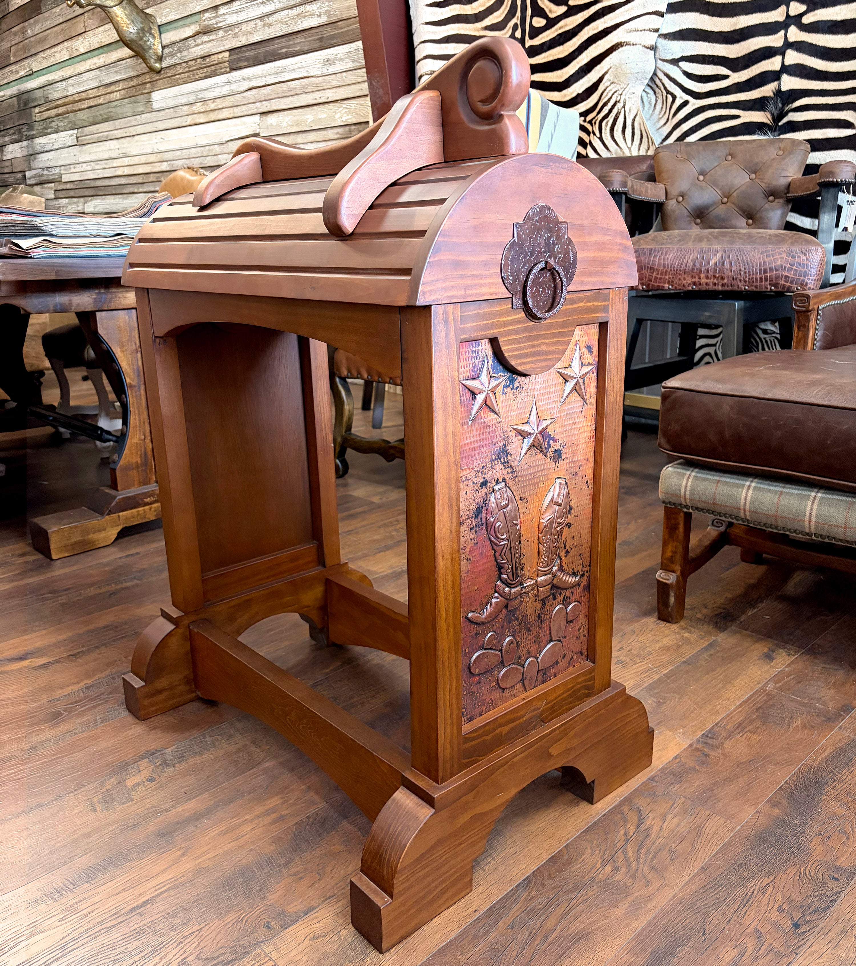 Saddle Stand 1