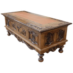 Hand-carved Western executive desk with longhorn motif, tooled leather inlay, and twisted rope detail. The San Benito Desk blends craftsmanship, heritage, and refined Western design.