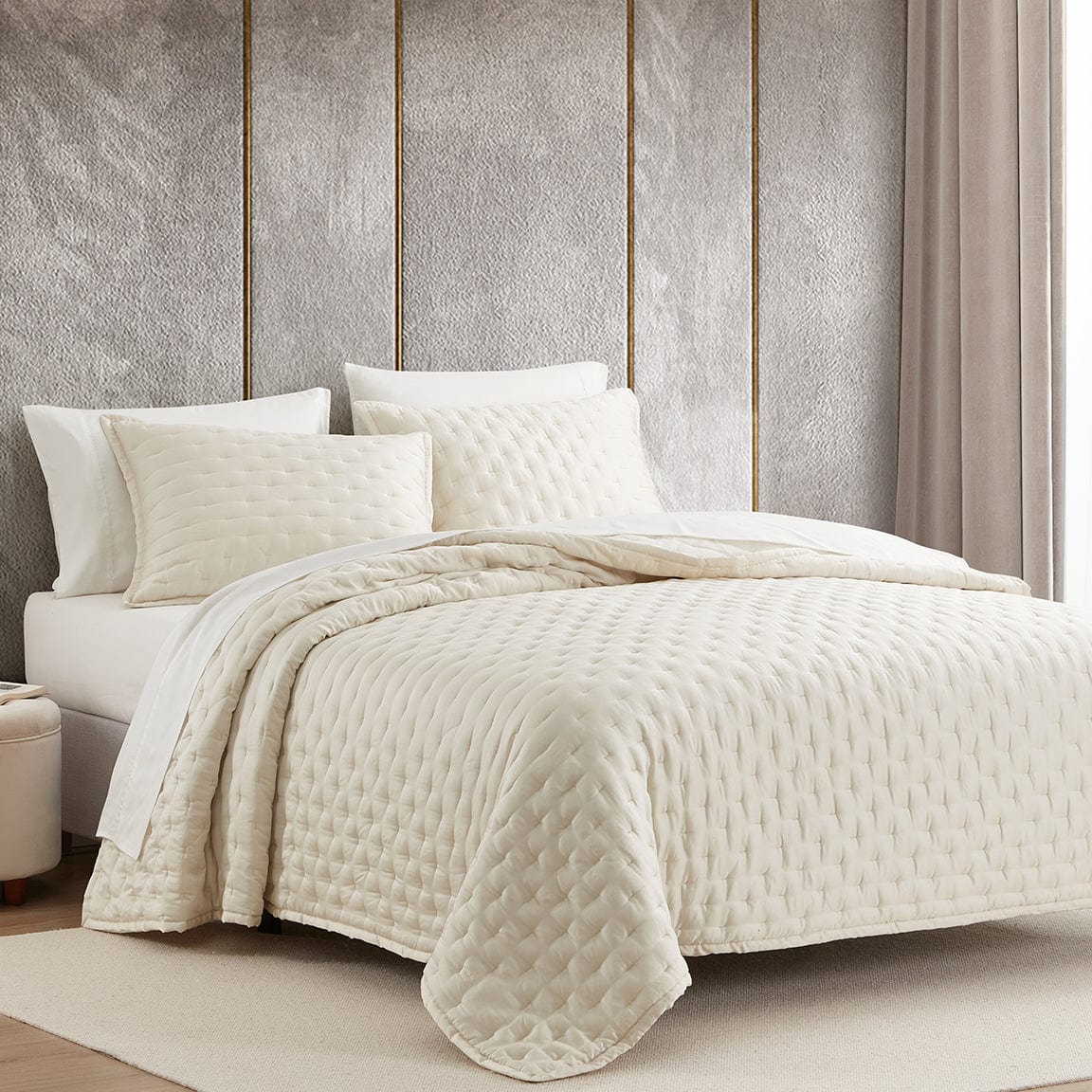 Eucalyptus Pintuck Quilt Set - Ivory Quilt Set