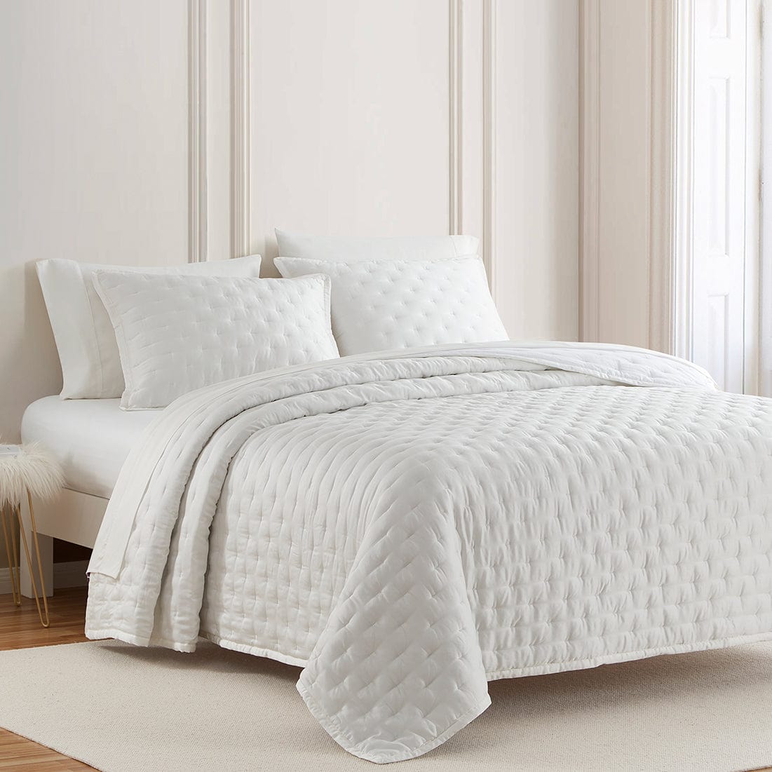 Eucalyptus Pintuck Quilt Set - White Quilt Set