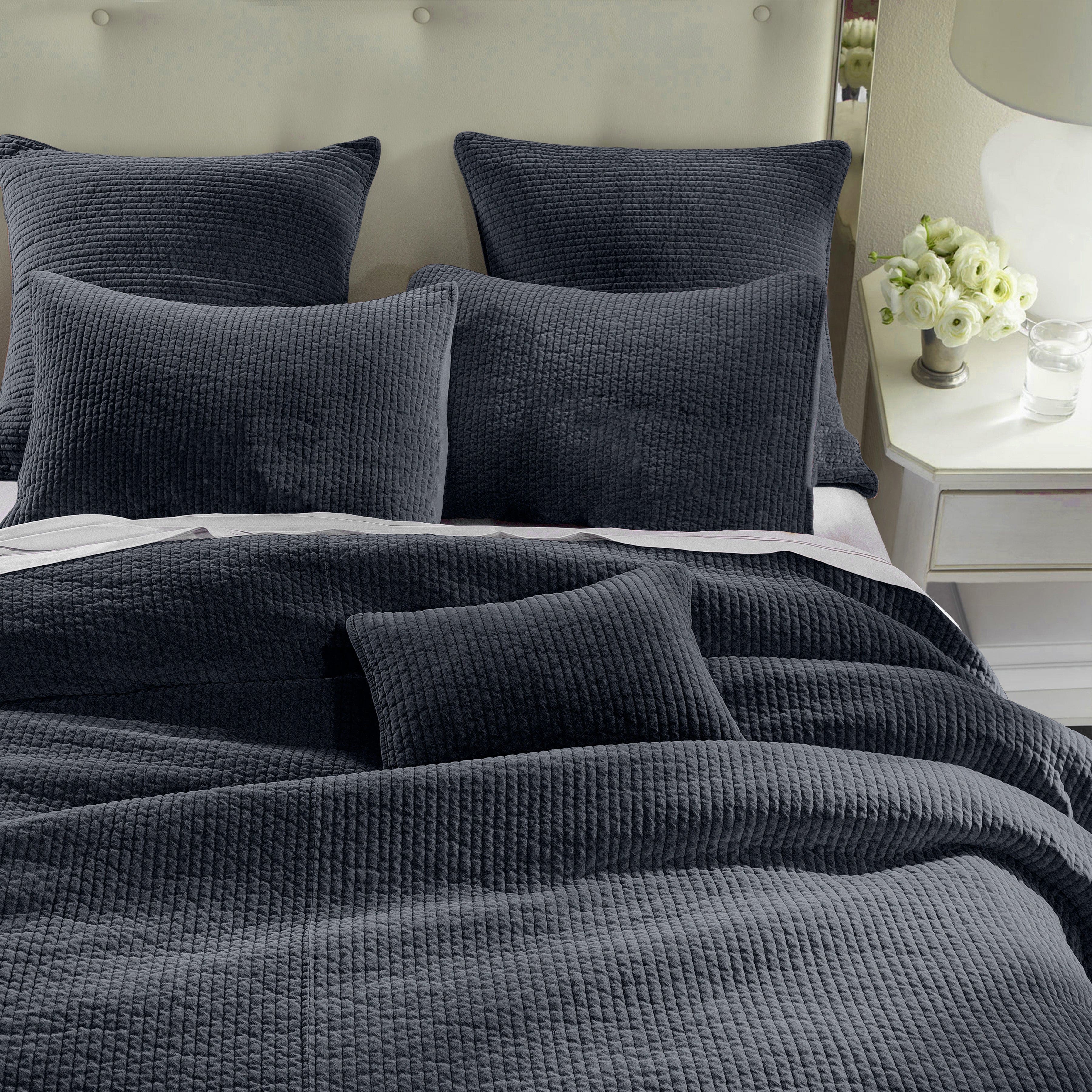 Stonewashed Cotton Velvet Quilt - Navy Quilt