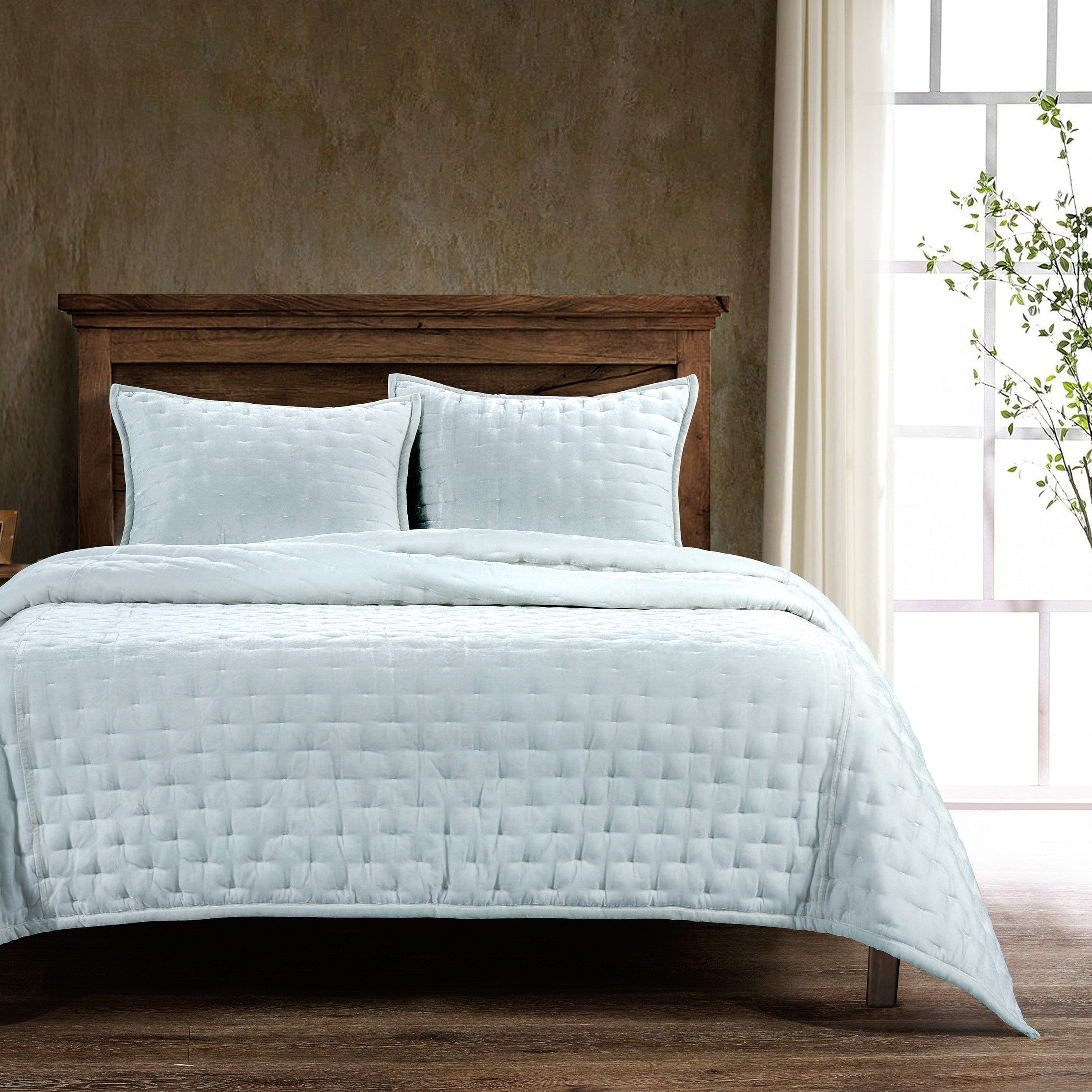 Stella Faux Silk Velvet Pintuck Quilt Set - Icy Blue Quilt Set