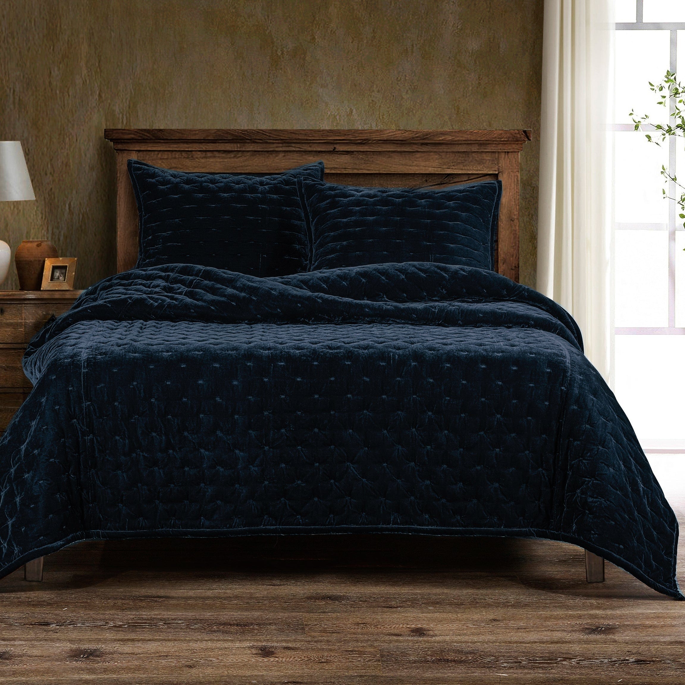 Stella Faux Silk Velvet Pintuck Quilt Set - Midnight Blue Quilt Set