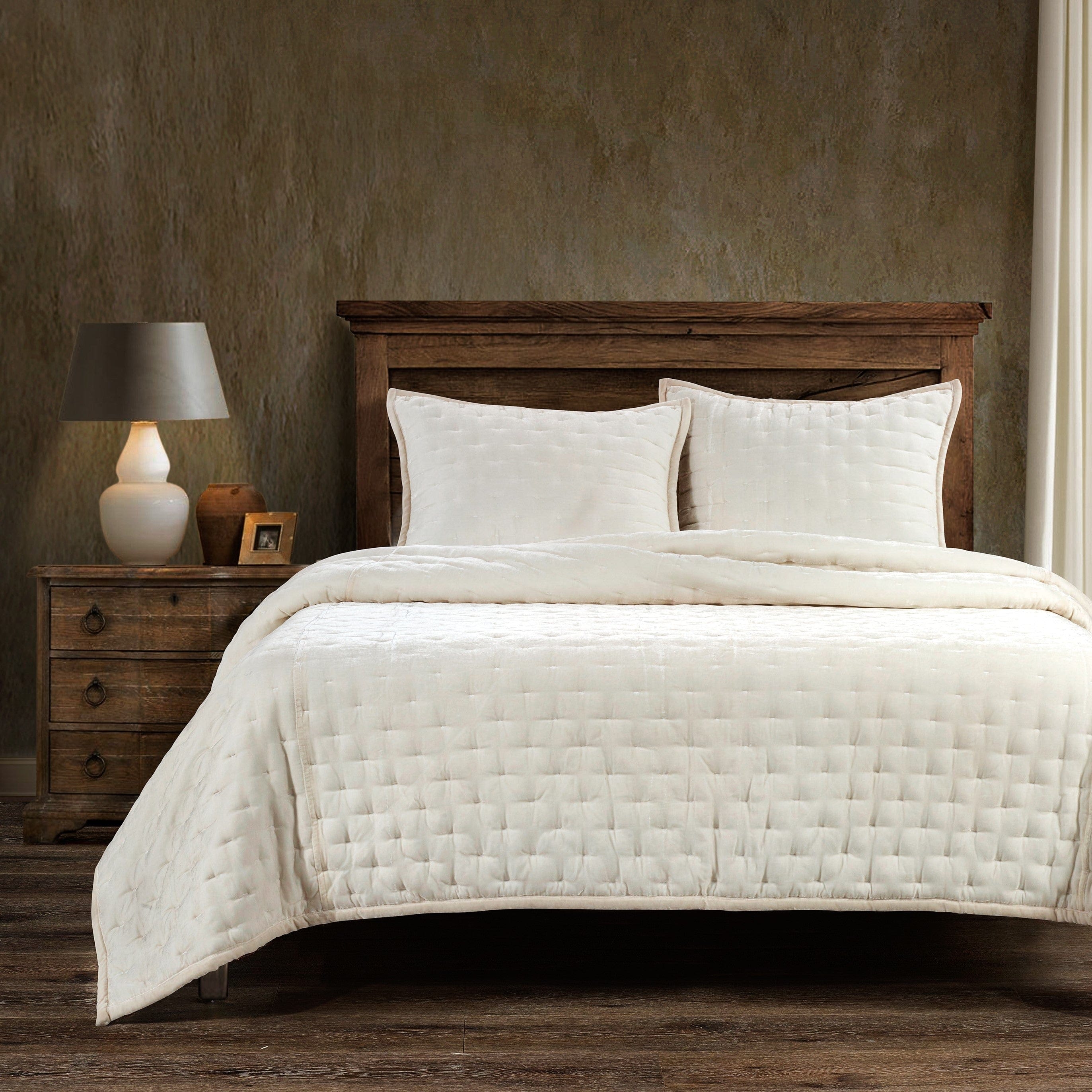 Stella Faux Silk Velvet Pintuck Quilt - Stone Quilt