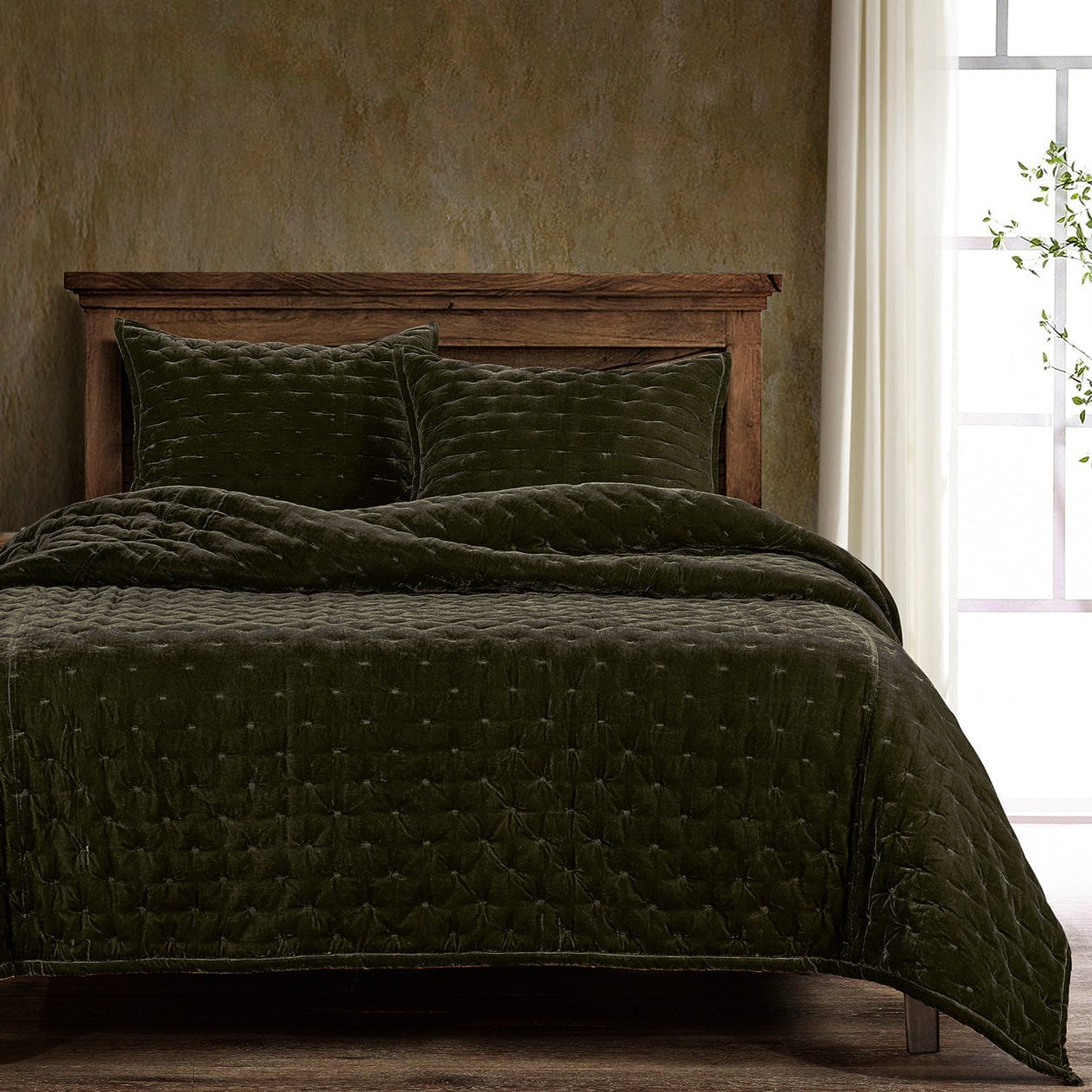 Stella Faux Silk Velvet Pintuck Quilt Set - Fern Green Quilt Set