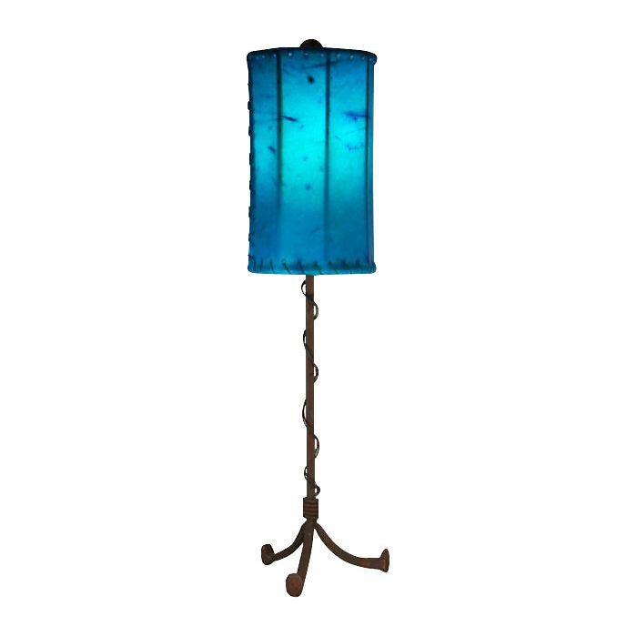 Railroad x Barbwire Stick Lamp